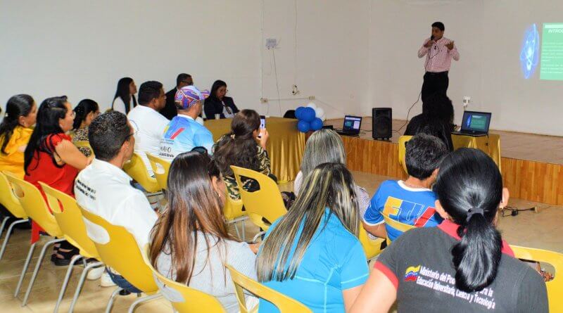 UPTLL Juana Ramírez. Impulsa la excelencia académica con ciclo de talleres de formación integral